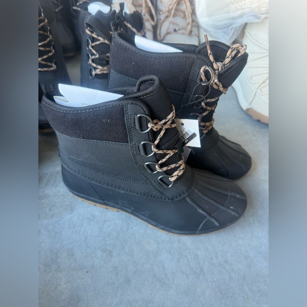 universal threads duck boots - Picture 2 of 3